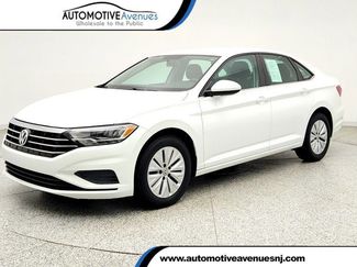 Used 2019 Volkswagen Jetta R-Line FWD video 1