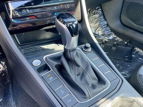 New 2025 Volkswagen Jetta SE image 16