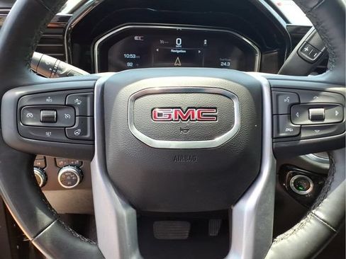 Used 2025 GMC Sierra 1500 SLT AWD/4WD image 16