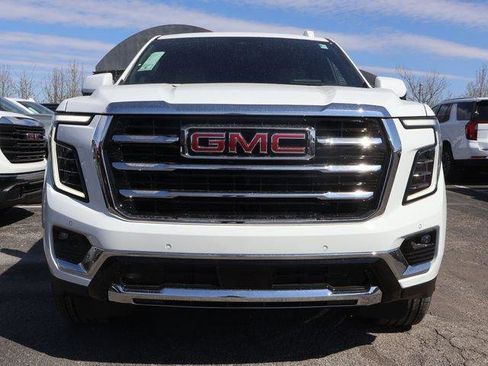 New 2026 GMC Yukon XL Elevation AWD/4WD image 2