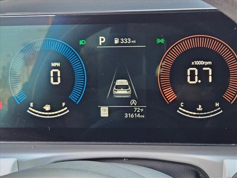 Used 2025 Hyundai Tucson SEL image 11