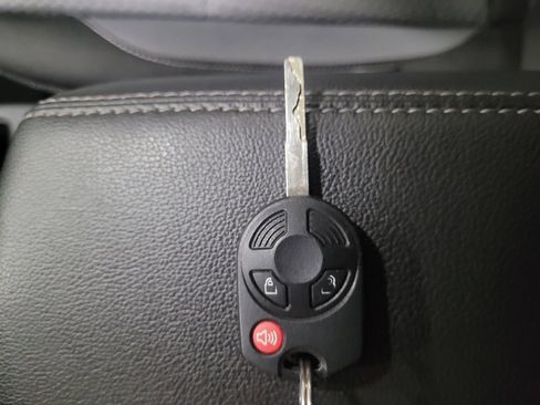 Used 2017 Ford Escape SE w/ Equipment Group 201A image 32