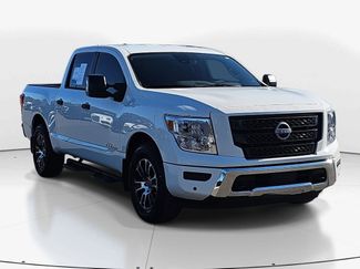 Used 2024 Nissan Titan SV w/ SV Convenience Package video 2