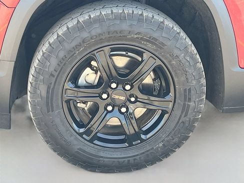 Used 2020 GMC Acadia AT4 w/ Driver Alert Package II AWD/4WD image 34