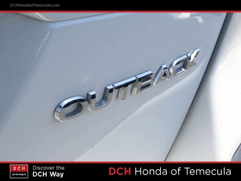 Used 2023 Subaru Outback Premium AWD/4WD image 7