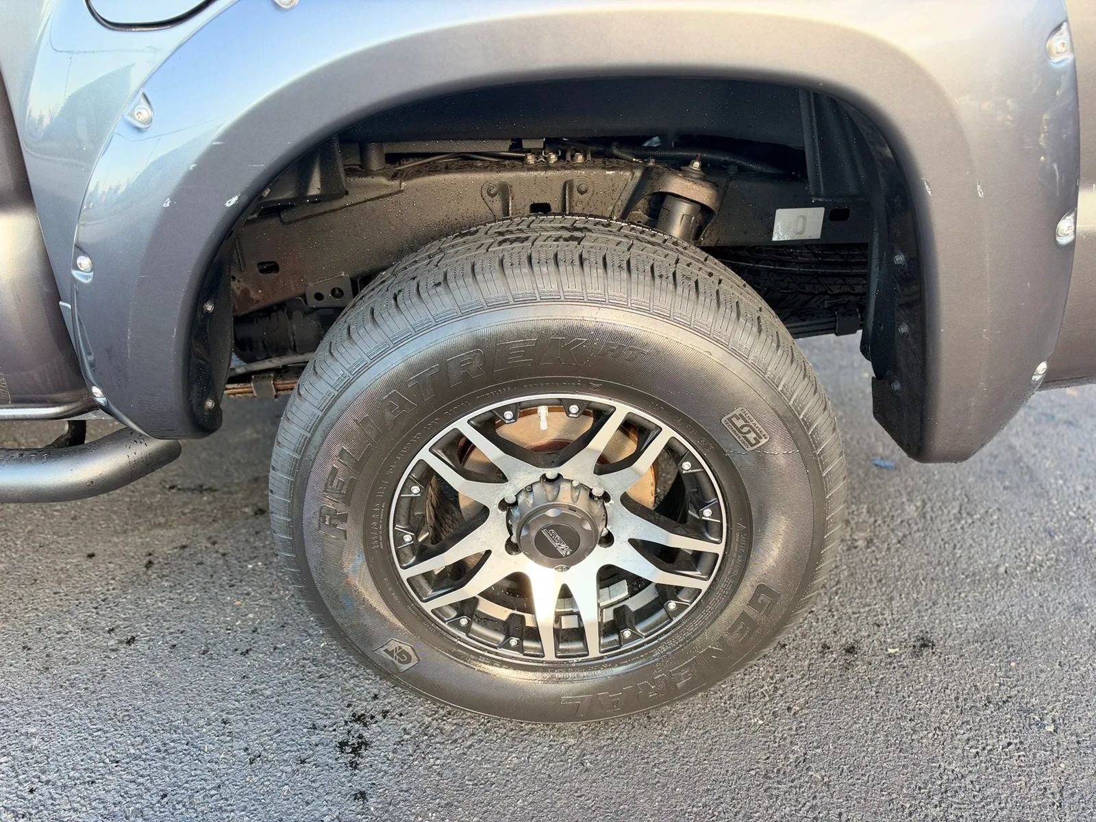 Used 2014 Toyota Tacoma PreRunner w/ SR5 Package RWD image 4