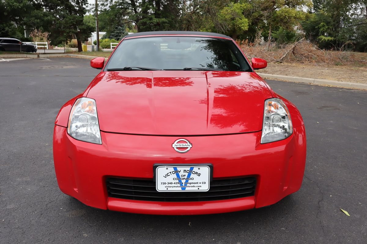 Used 2004 Nissan 350Z Enthusiast RWD image 13