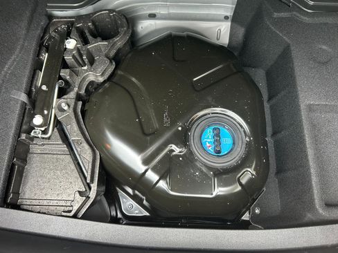 Used 2013 Mercedes-Benz E 350 BlueTEC Sedan image 44