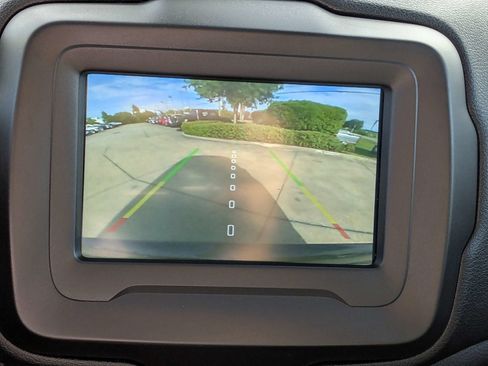 Used 2020 Jeep Renegade Trailhawk w/ Premium Leather Group AWD/4WD image 22