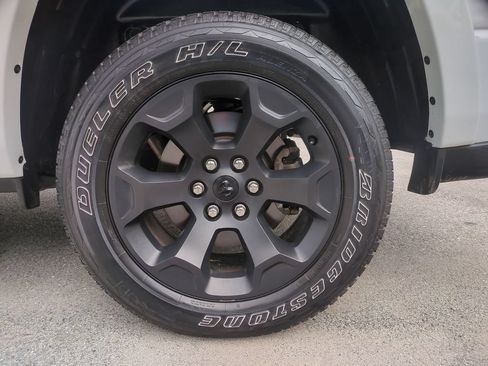 Used 2025 RAM 1500 Big Horn AWD/4WD image 19