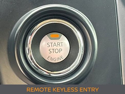 Certified 2023 Nissan Titan SV RWD image 5