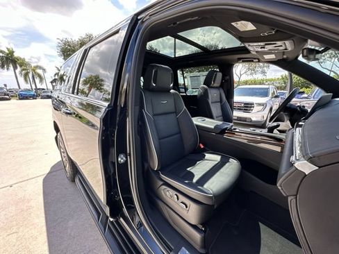 Certified 2023 Cadillac Escalade ESV Premium Luxury RWD image 34