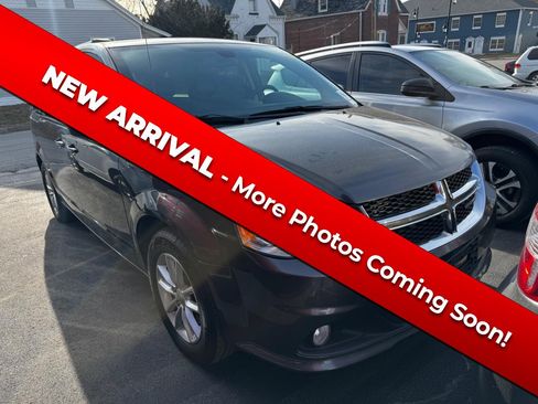 Used 2020 Dodge Grand Caravan SXT image 1