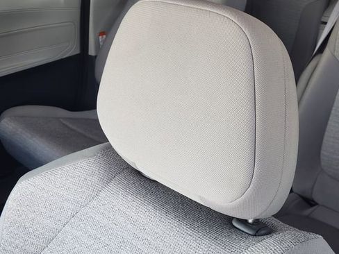 Used 2022 Toyota Sienna LE image 24