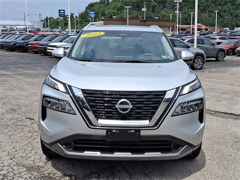 Used 2023 Nissan Rogue SL w/ SL Premium Package image 3