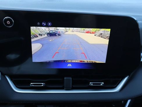 New 2027 Chevrolet Equinox LT w/ Midnight Edition FWD image 13
