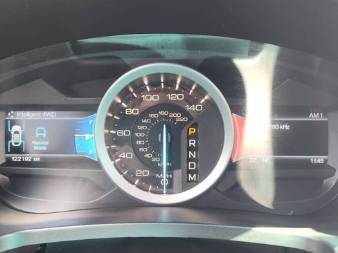Used 2014 Ford Explorer XLT w/ Equipment Group 202A AWD/4WD image 25