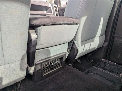 Used 2016 RAM 1500 Express RWD image 22