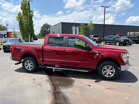 Used 2021 Ford F150 XLT AWD/4WD image 4