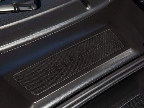 Used 2006 Porsche 911 Carrera 4 image 50