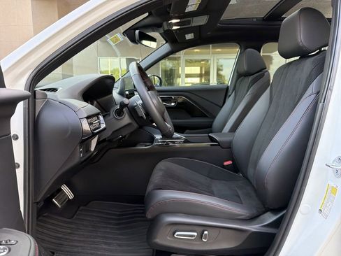 Used 2025 Acura ADX A-Spec AWD/4WD image 11