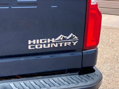 Used 2020 Chevrolet Silverado 2500 High Country w/ Z71 Off-Road Package AWD/4WD image 10