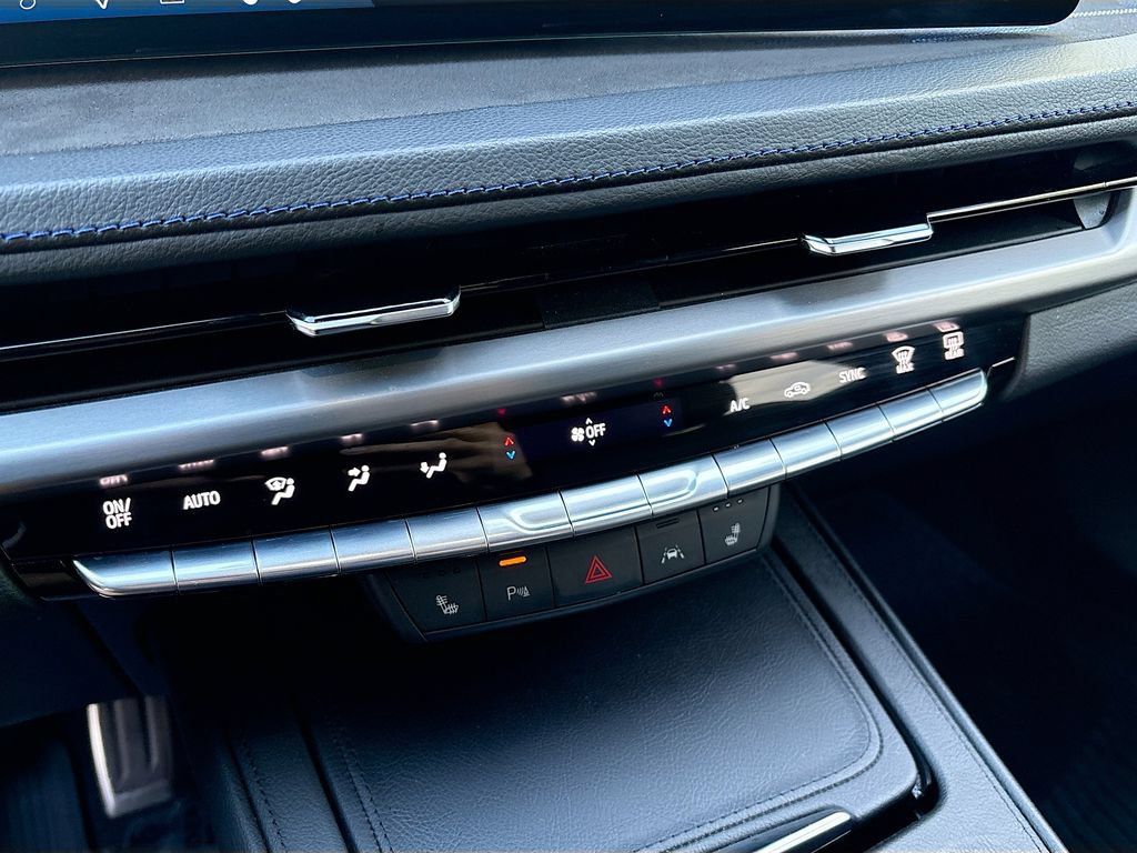 Used 2024 Cadillac XT4 Sport w/ Cold Weather Package AWD/4WD image 16