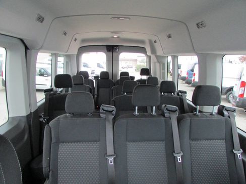 Used 2021 Ford Transit 350 XLT image 25