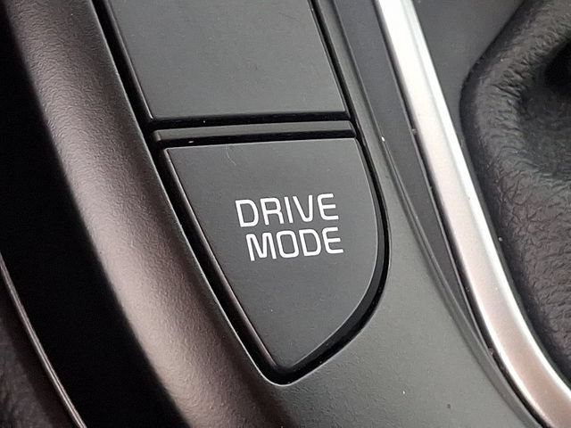 Used 2025 Kia Soul LX w/ LX Technology Package FWD image 25