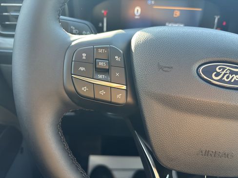 New 2025 Ford Maverick Lariat w/ Black Appearance Package image 19