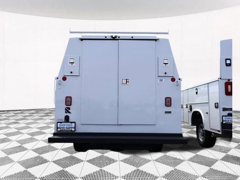 New 2025 GMC Savana 3500 w/ Power Convenience Package image 10