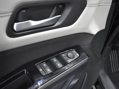 New 2026 Nissan Pathfinder SL AWD/4WD image 15