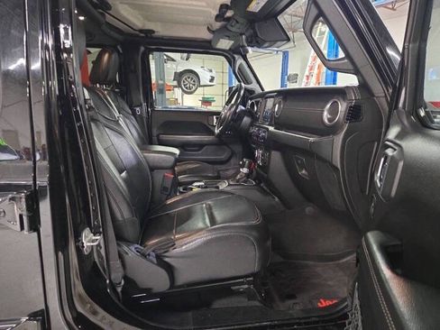Used 2020 Jeep Gladiator Overland image 22
