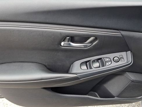 Used 2023 Nissan Sentra SV FWD image 12