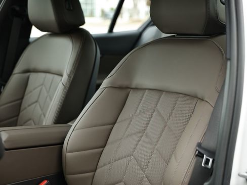 New 2027 BMW 530i xDrive AWD/4WD image 21