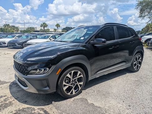 Used 2022 Hyundai Kona Limited FWD image 7