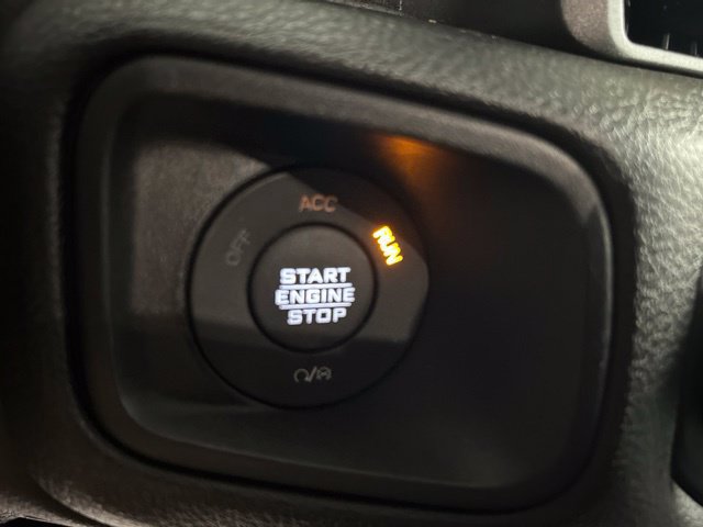 Used 2024 Jeep Wrangler Unlimited AWD/4WD image 28