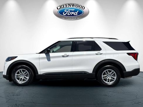 New 2026 Ford Explorer Active RWD image 7