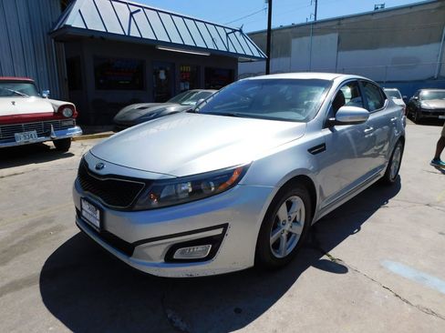 Used 2014 Kia Optima LX FWD image 3
