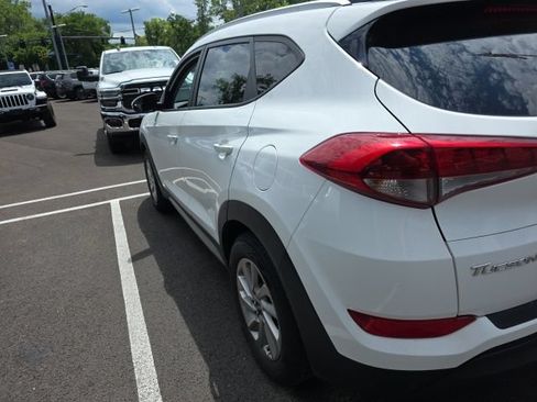 Used 2017 Hyundai Tucson SE w/ SE Popular Package 02 AWD/4WD image 12