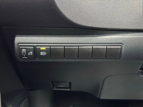 Used 2024 Toyota Corolla LE image 28
