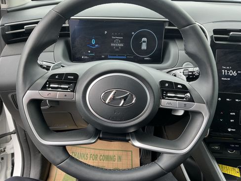 Used 2023 Hyundai Tucson Limited AWD/4WD image 16