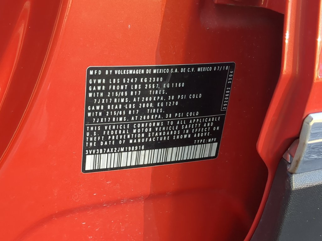 Used 2018 Volkswagen Tiguan SE w/ Panoramic Sunroof Package FWD image 37