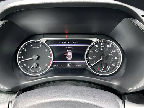 Certified 2024 Nissan Sentra SV image 25