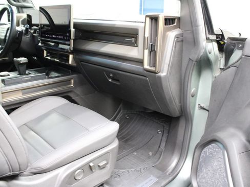 Used 2024 GMC Hummer EV 3X AWD/4WD image 39