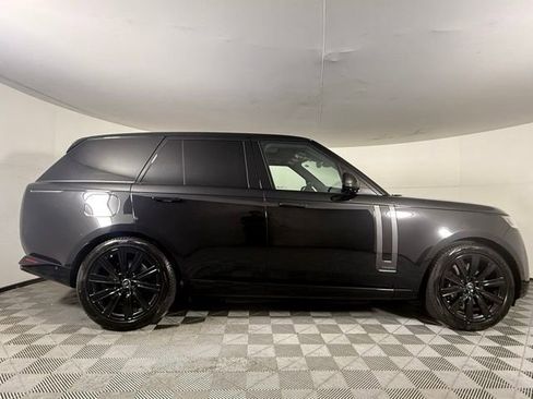 Used 2025 Land Rover Range Rover Autobiography AWD/4WD image 9