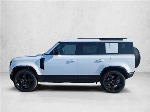 New 2026 Land Rover Defender 110 X-Dynamic SE image 5