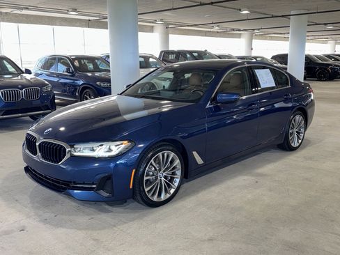 Certified 2023 BMW 530i w/ Premium Package image 4