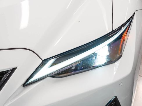 Used 2025 Lexus IS 350 F Sport RWD image 8
