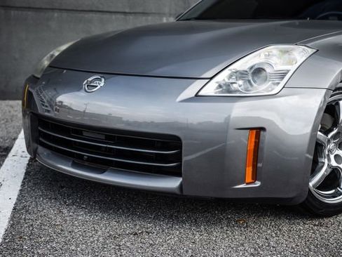 Used 2008 Nissan 350Z Enthusiast w/ Cargo Convenience Pkg image 21